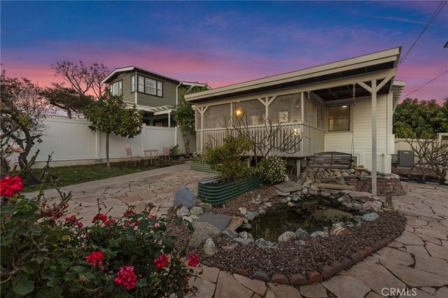 127 S Redwood Avenue, Brea, CA 92821