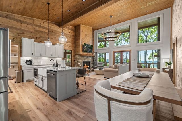 55 Grand Vista Drive, Blue Ridge, GA 30513