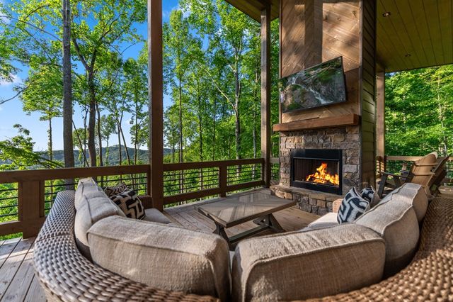 55 Grand Vista Drive, Blue Ridge, GA 30513