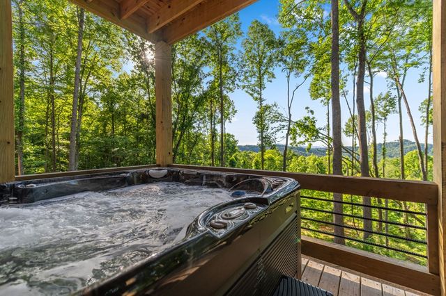 55 Grand Vista Drive, Blue Ridge, GA 30513