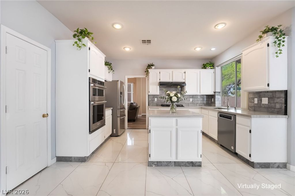 2324 Pinion Valley Drive, Las Vegas, NV 89134 — photo 2