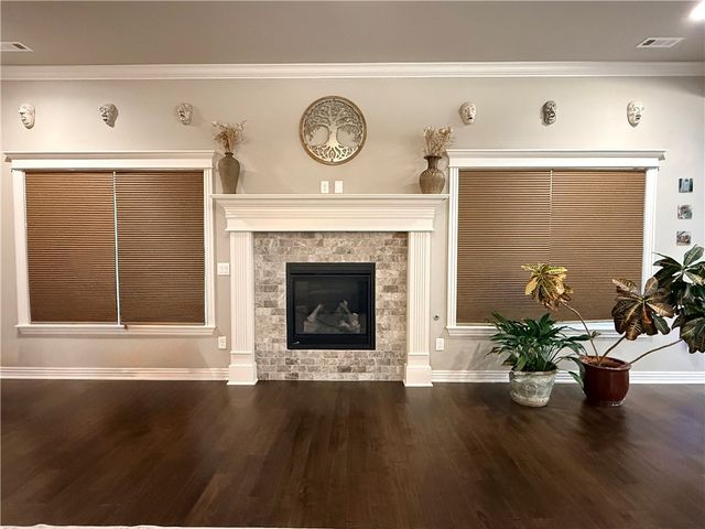 18317 Astor Drive, Fayetteville, AR 72704