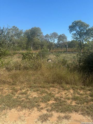 4103 Edwards, China Grove, TX 78263