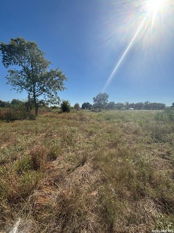 4103 Edwards, China Grove, TX 78263