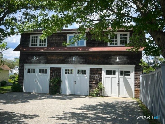 153 Middle Beach Road, Madison, CT 06443