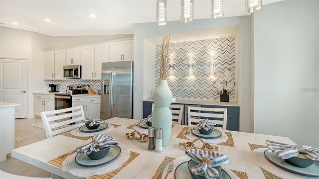 12550 GALAPAGOS COURT 206, Venice, FL 34293