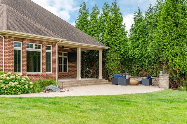 2722 Scarborough Place, Beavercreek Twp, OH 45385