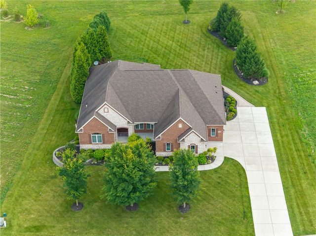 2722 Scarborough Place, Beavercreek Twp, OH 45385