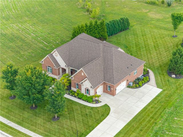 2722 Scarborough Place, Beavercreek Twp, OH 45385
