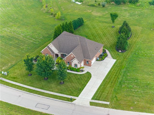 2722 Scarborough Place, Beavercreek Twp, OH 45385