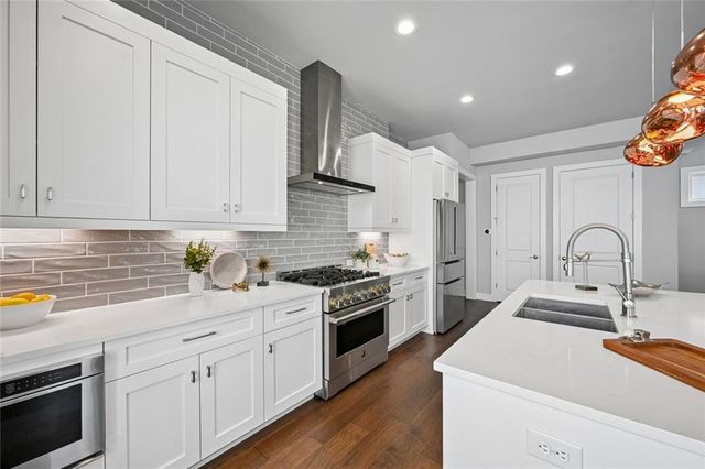 4036 Hazel Nut Lake NE, Atlanta, GA 30342