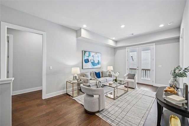 4036 Hazel Nut Lake NE, Atlanta, GA 30342