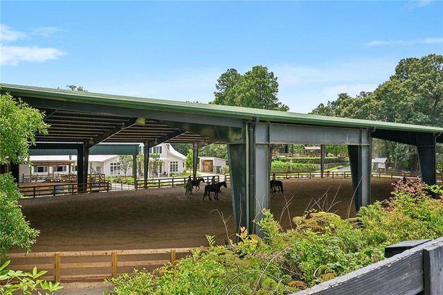 4036 Hazel Nut Lake NE, Atlanta, GA 30342