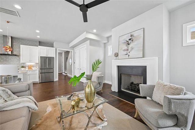 4036 Hazel Nut Lake NE, Atlanta, GA 30342