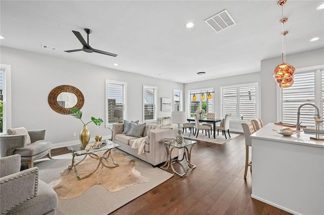 4036 Hazel Nut Lake NE, Atlanta, GA 30342