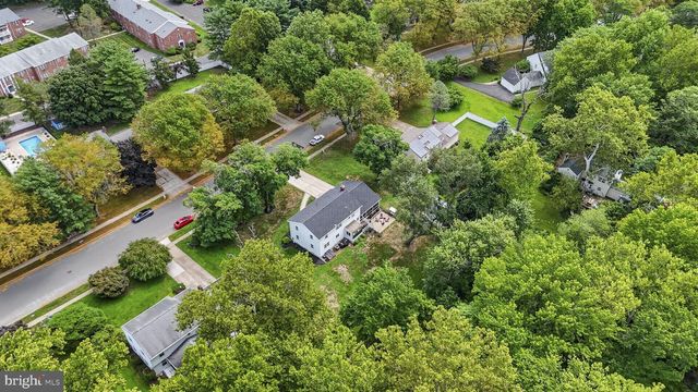 11 RIVERVIEW DR, Ewing, NJ 08628