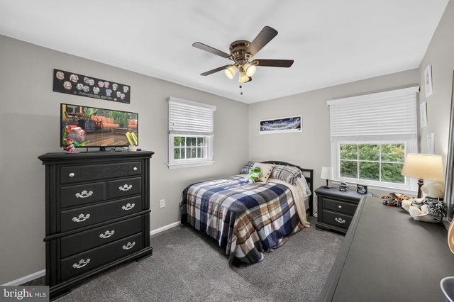 11 RIVERVIEW DR, Ewing, NJ 08628