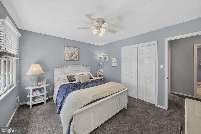11 RIVERVIEW DR, Ewing, NJ 08628