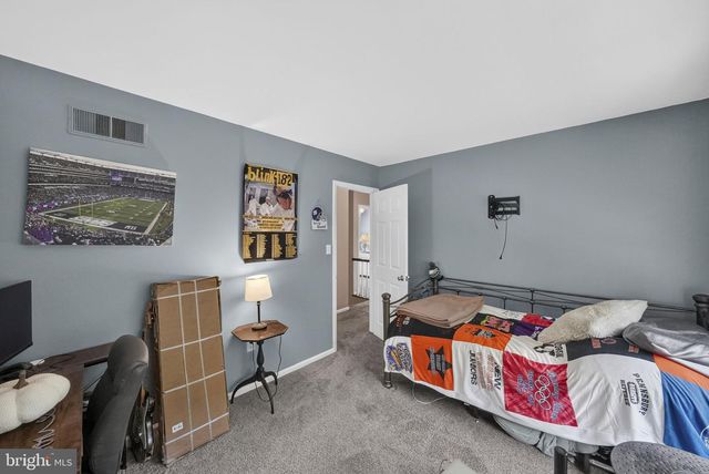 11 RIVERVIEW DR, Ewing, NJ 08628