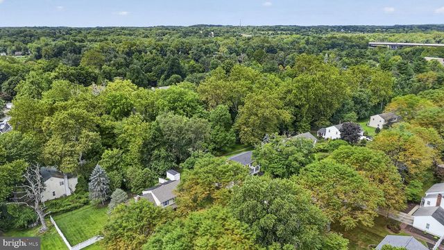 11 RIVERVIEW DR, Ewing, NJ 08628