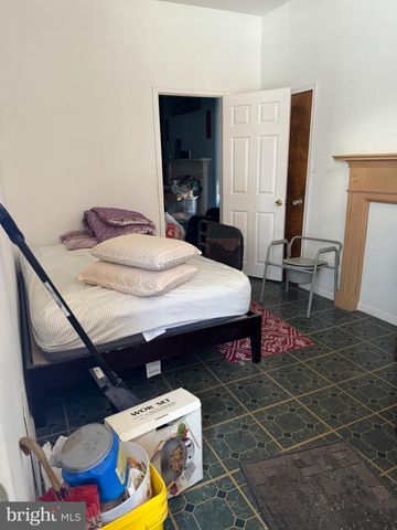 332 N 10TH ST, Philadelphia, PA 19107