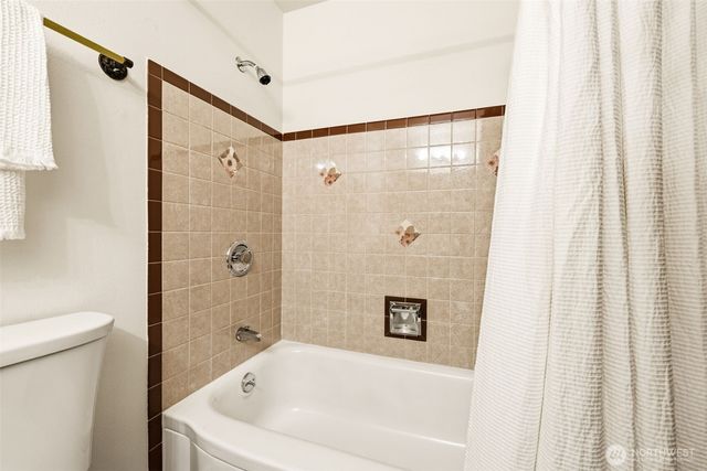 19906 83rd Place W, Edmonds, WA 98026