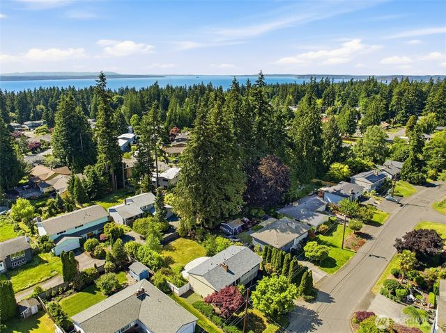 19906 83rd Place W, Edmonds, WA 98026