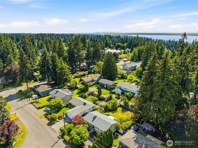 19906 83rd Place W, Edmonds, WA 98026