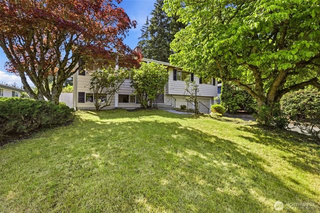 19906 83rd Place W, Edmonds, WA 98026