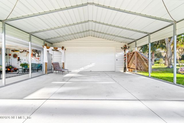 200 BASS Drive, Crescent City, FL 32112