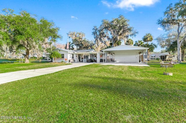 200 BASS Drive, Crescent City, FL 32112