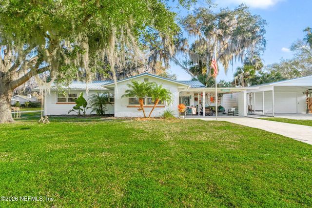 200 BASS Drive, Crescent City, FL 32112