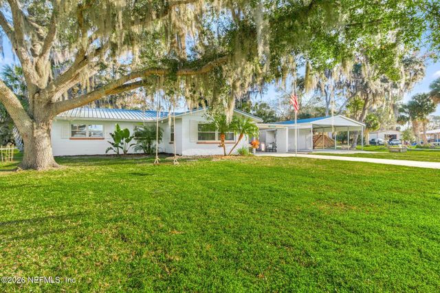 200 BASS Drive, Crescent City, FL 32112