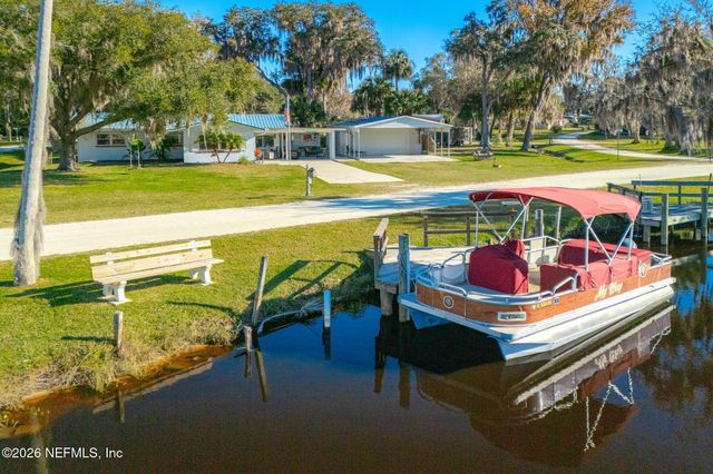 200 BASS Drive, Crescent City, FL 32112