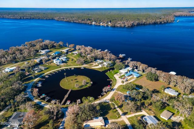 200 BASS Drive, Crescent City, FL 32112