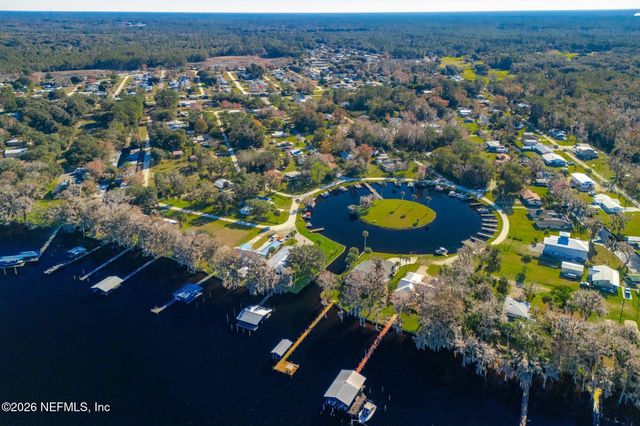 200 BASS Drive, Crescent City, FL 32112