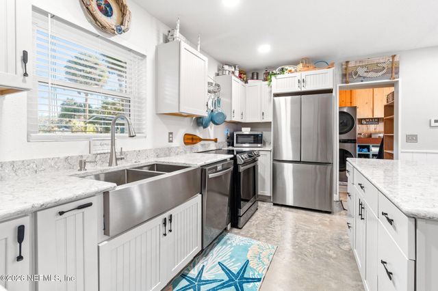 200 BASS Drive, Crescent City, FL 32112