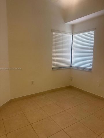 1004 San Remo Cir, Homestead, FL 33035