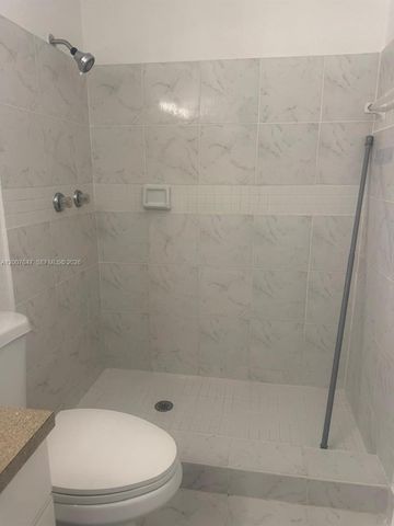 1004 San Remo Cir, Homestead, FL 33035