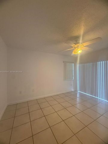 1004 San Remo Cir, Homestead, FL 33035