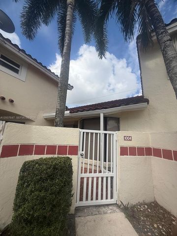 1004 San Remo Cir, Homestead, FL 33035