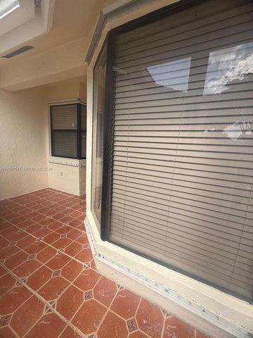 1004 San Remo Cir, Homestead, FL 33035