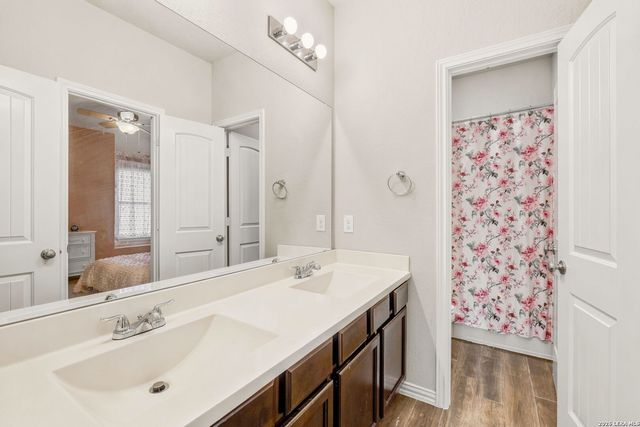 8819 Winchester Way, San Antonio, TX 78254