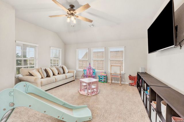 8819 Winchester Way, San Antonio, TX 78254