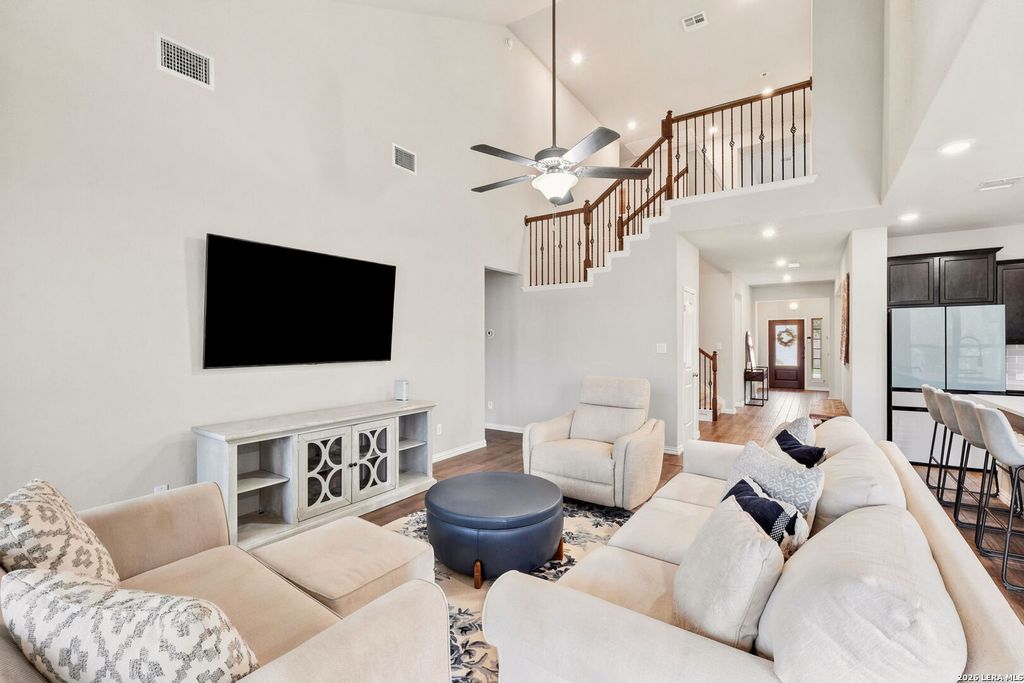 8819 Winchester Way, San Antonio, TX 78254