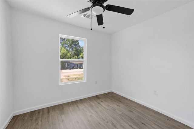 1212 E Ramsey Avenue, Fort Worth, TX 76104