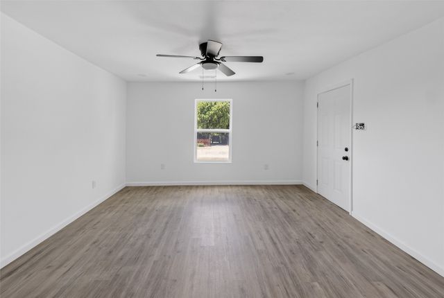 1212 E Ramsey Avenue, Fort Worth, TX 76104