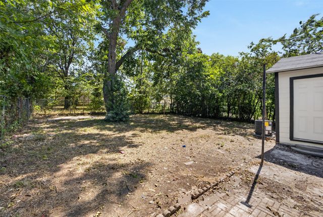 1212 E Ramsey Avenue, Fort Worth, TX 76104