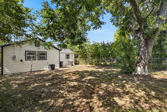 1212 E Ramsey Avenue, Fort Worth, TX 76104