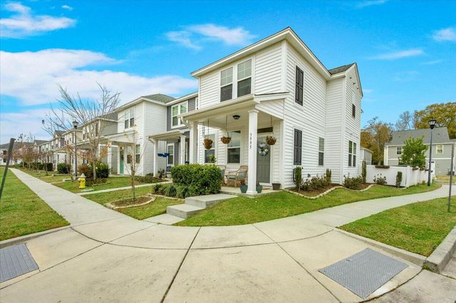 3995 Four Poles Park Drive, North Charleston, SC 29405